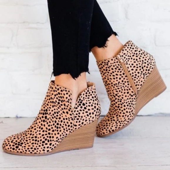Fabutiq Shoes - HP BEST IN SHOES Leopard Ankle cut bootie